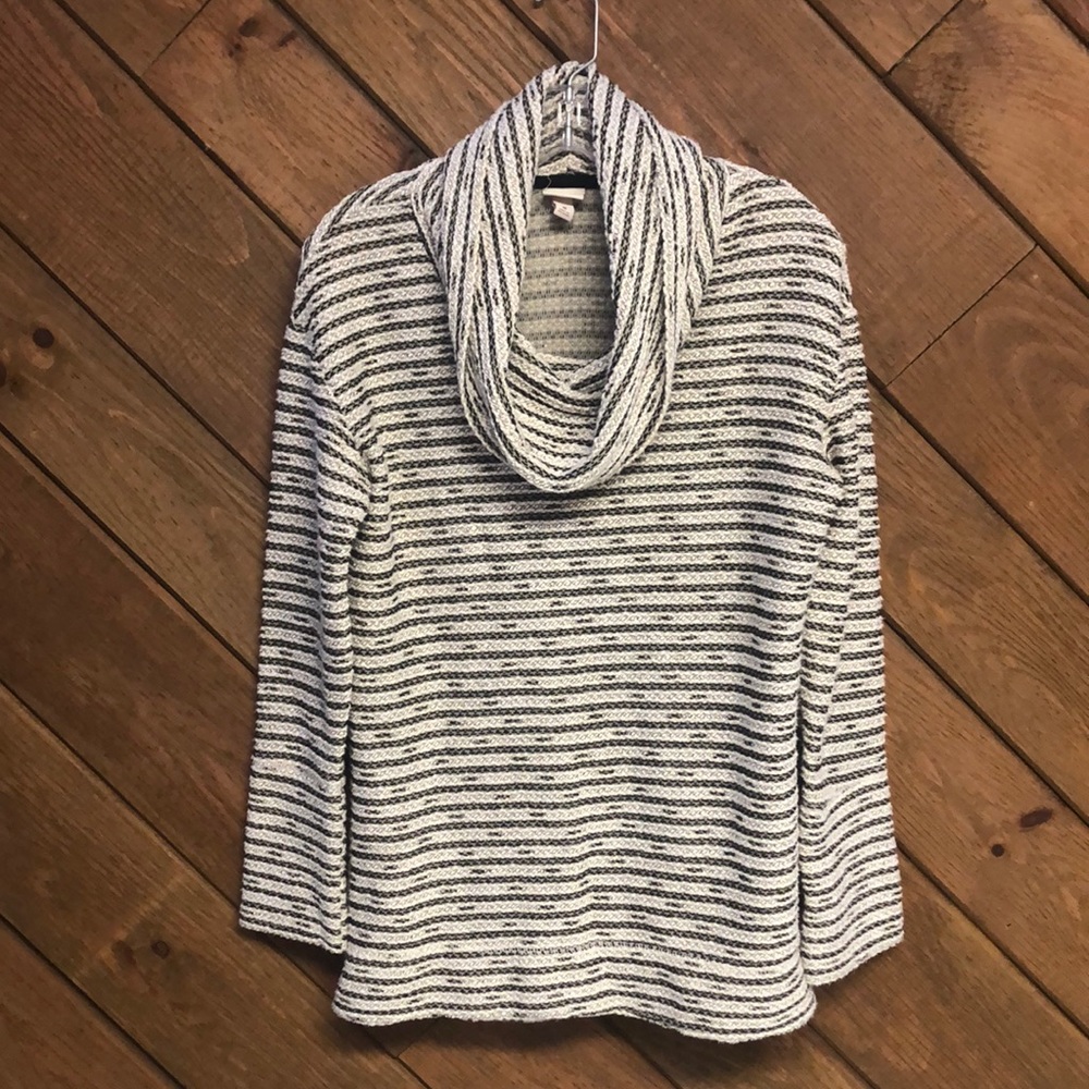 Sweater/Sweatshirt